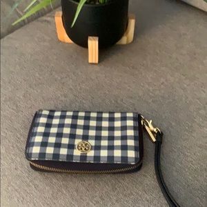 Tory Burch wallet.